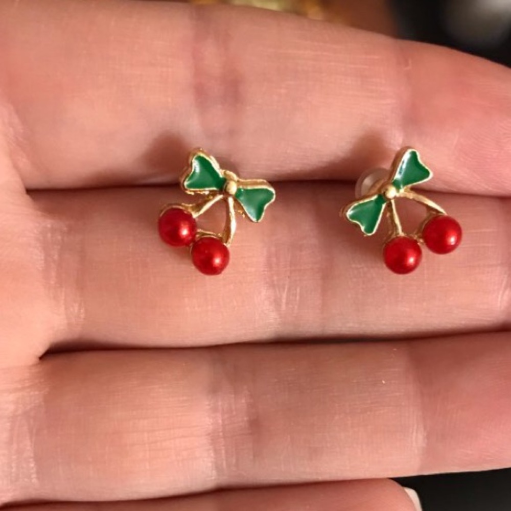 retro style cherry pearl earrings NEW - Picture 4 of 4